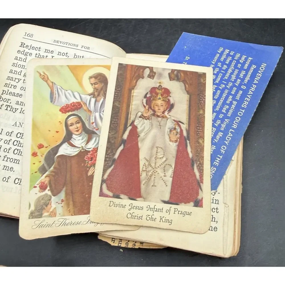 Priest Personal 1940’s Key Of Heaven Catholic Devotions Loaded W Holy Cards!